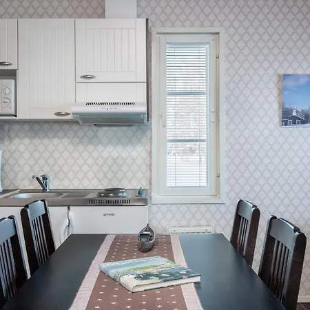 Kukkolankoski - Vierastalot *